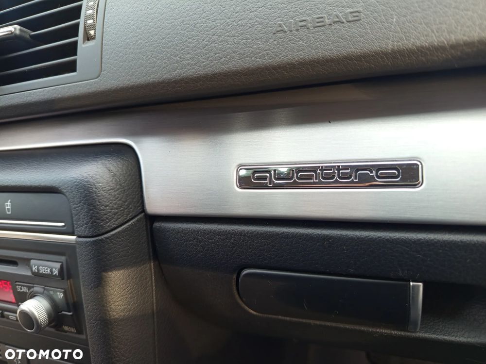 Audi A4 Avant 2.0 TDI DPF Quattro - 19