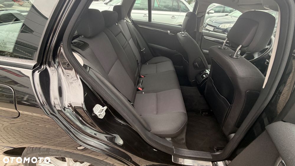 Mercedes-Benz Klasa C 220 CDI DPF Elegance - 19