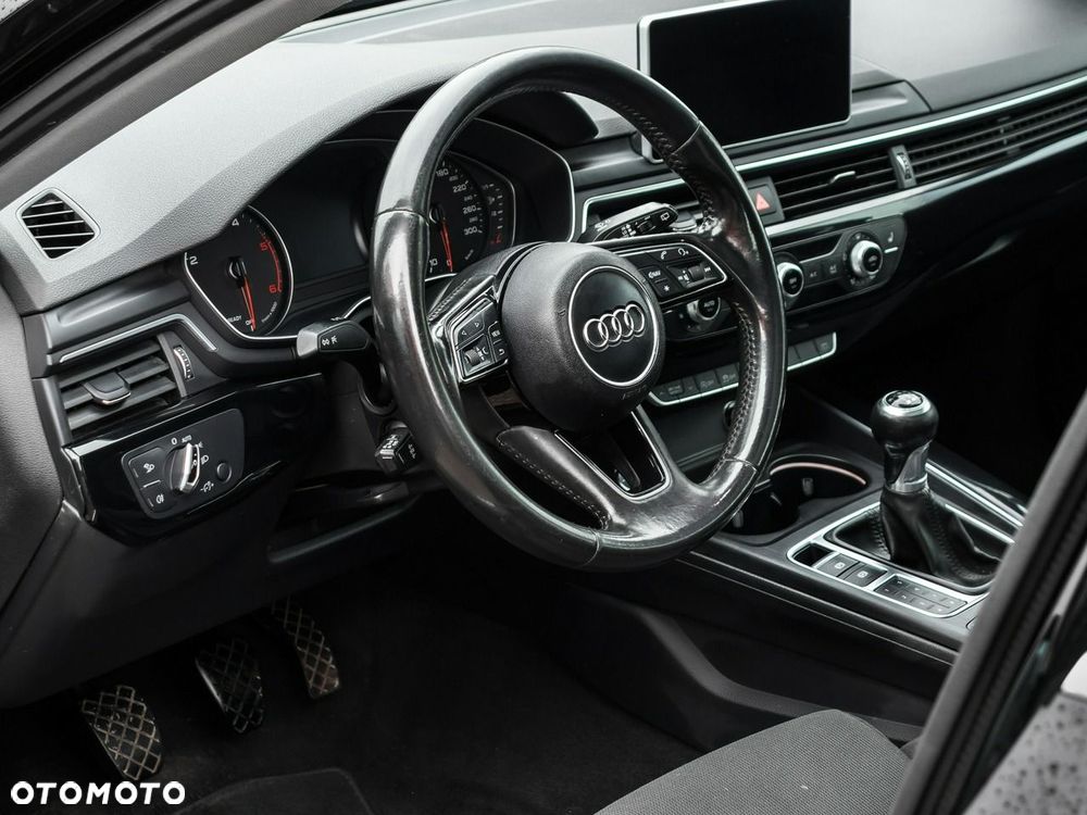 Audi A4 Avant 2.0 TDI Sport - 35