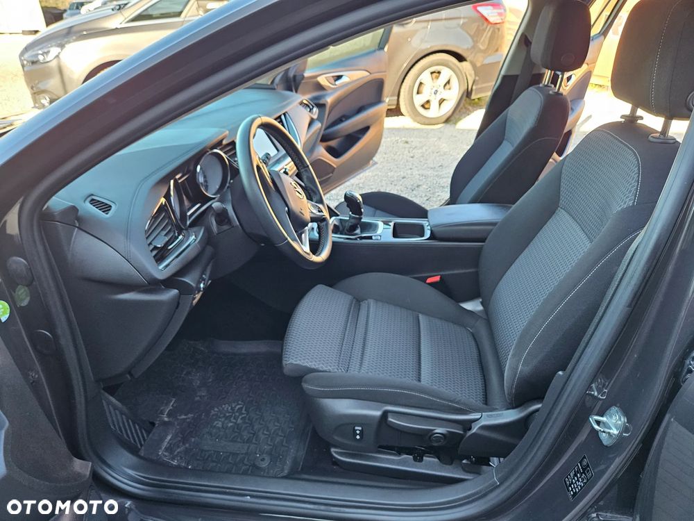 Opel Insignia - 27