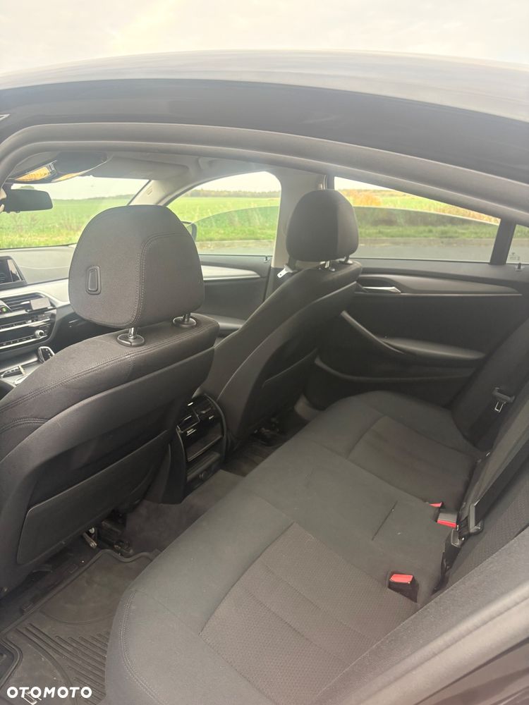 BMW Seria 5 - 16