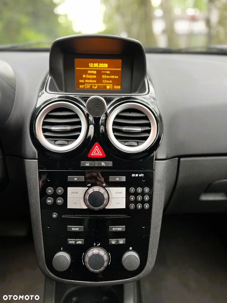 Opel Corsa - 16