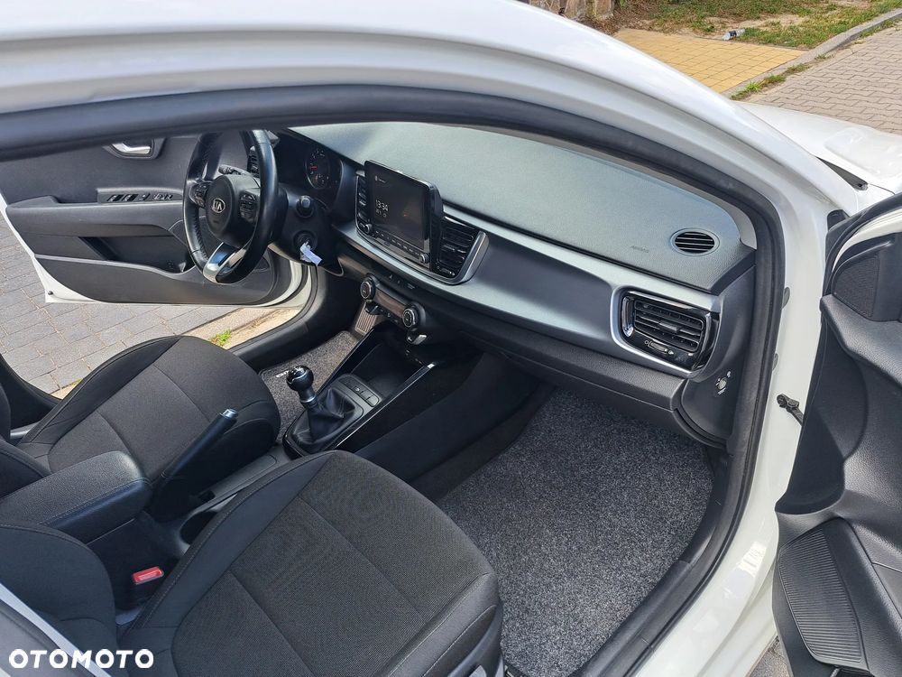 Kia Rio 1.2 L Business Line - 11