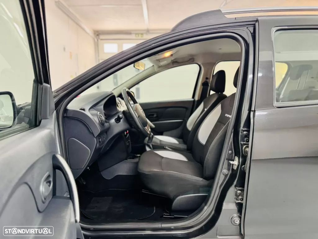 Dacia Sandero 1.5 dCi Stepway - 21