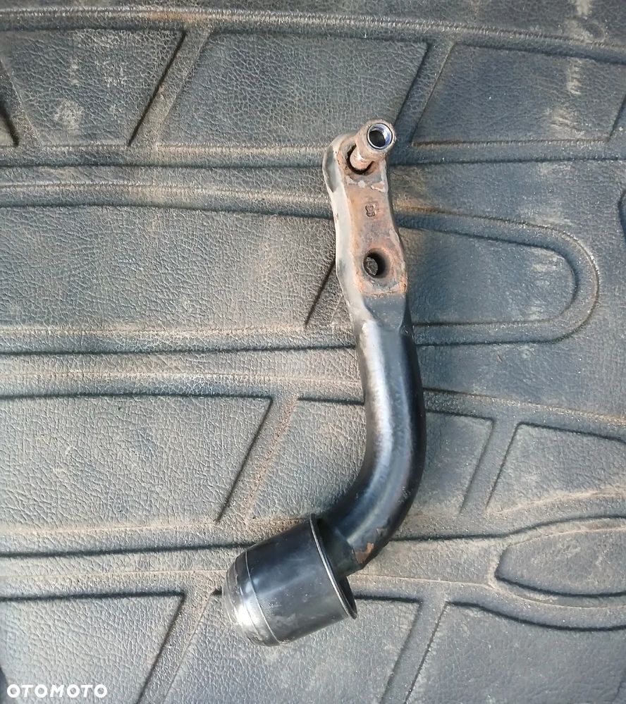 BMW Seria 3 318i - 13