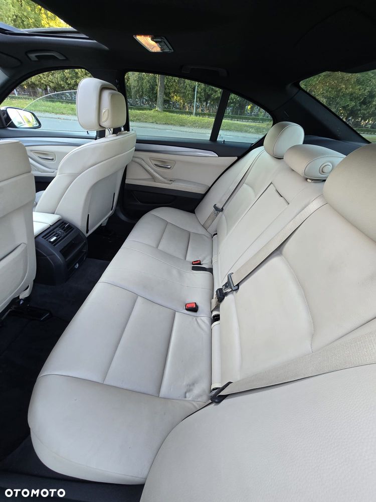 BMW Seria 5 520d - 13