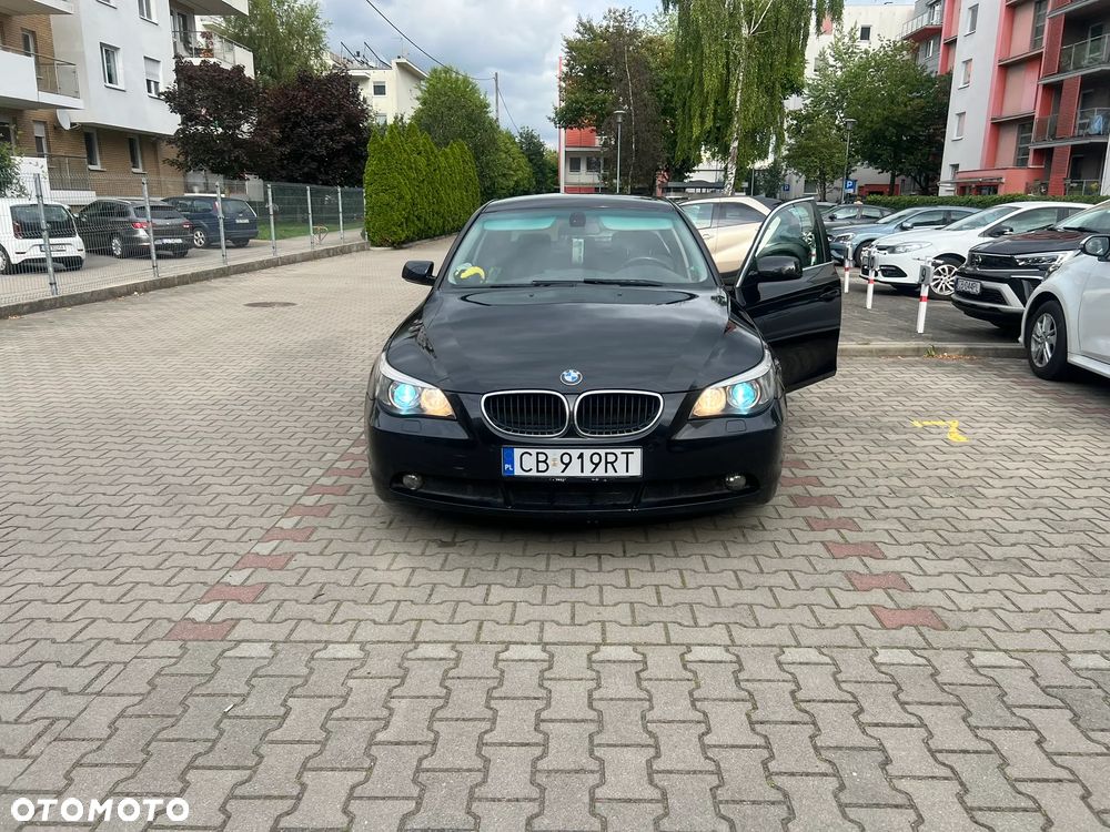 BMW Seria 5 520i - 6