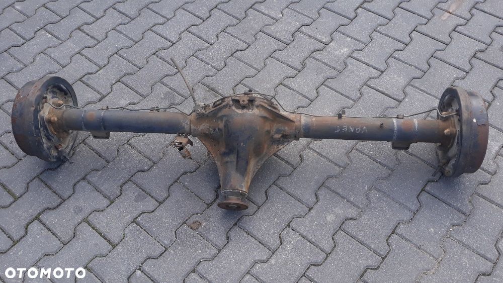 Dyferencjał Most Tył NISSAN VANETTE Serena - 1