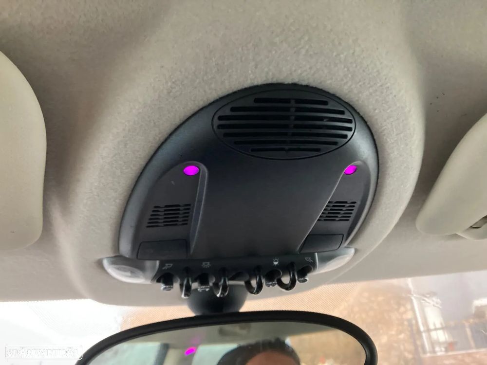 MINI 3 Portas One D - 15