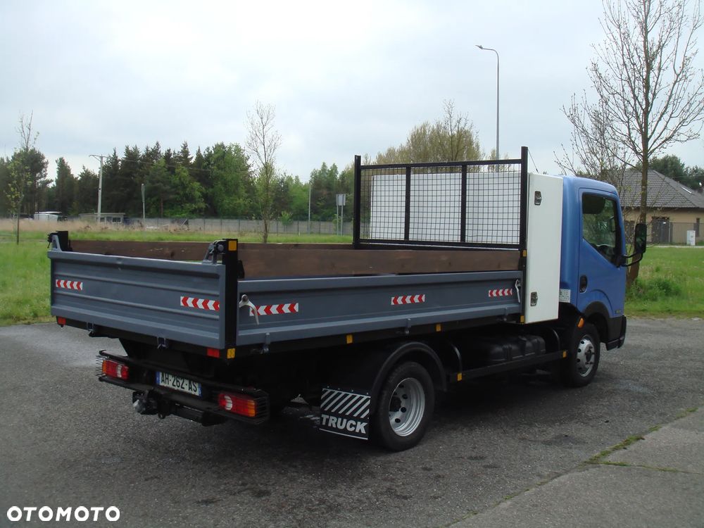 Nissan CABSTAR - 9