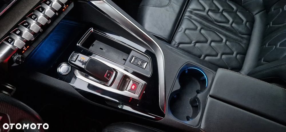 Peugeot 5008 BlueHDi 180 EAT8 GT - 22