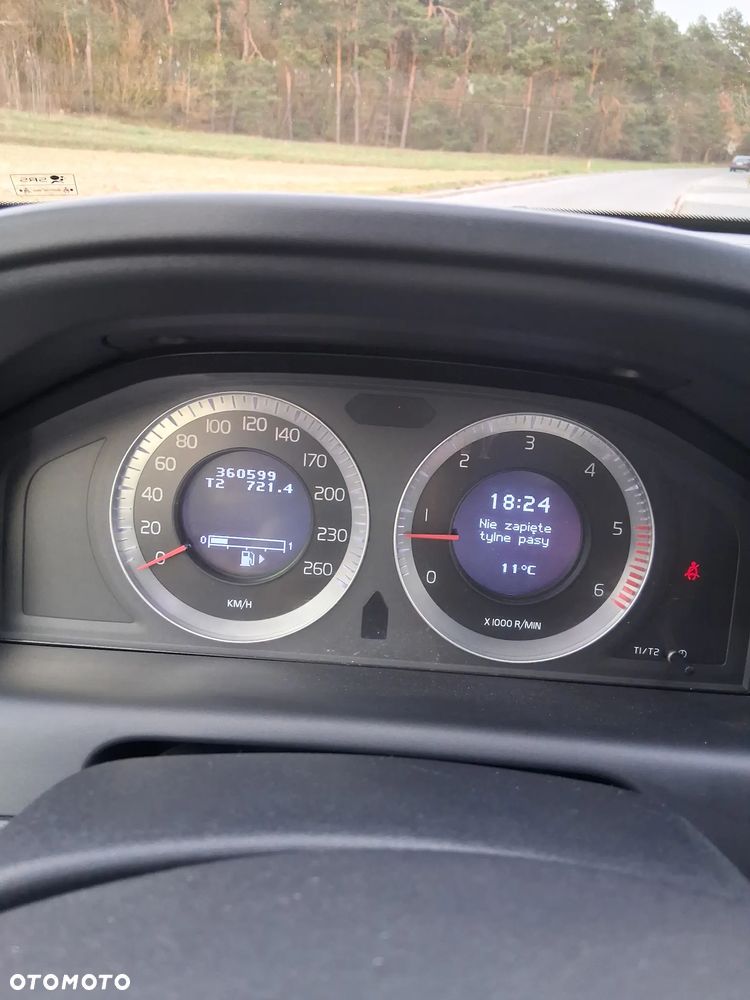 Volvo XC 60 2.4D AWD Summum - 7