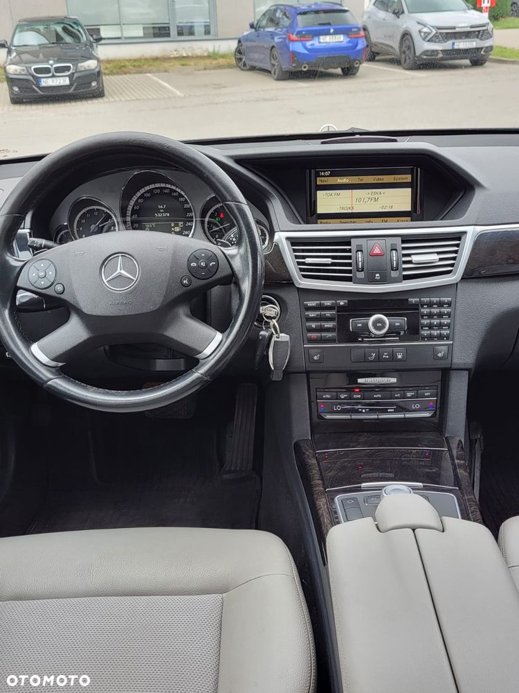 Mercedes-Benz Klasa E 350 CDI 4-Matic Avantgarde - 28