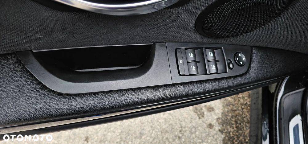 BMW Seria 3 320i Edition Exclusive - 29