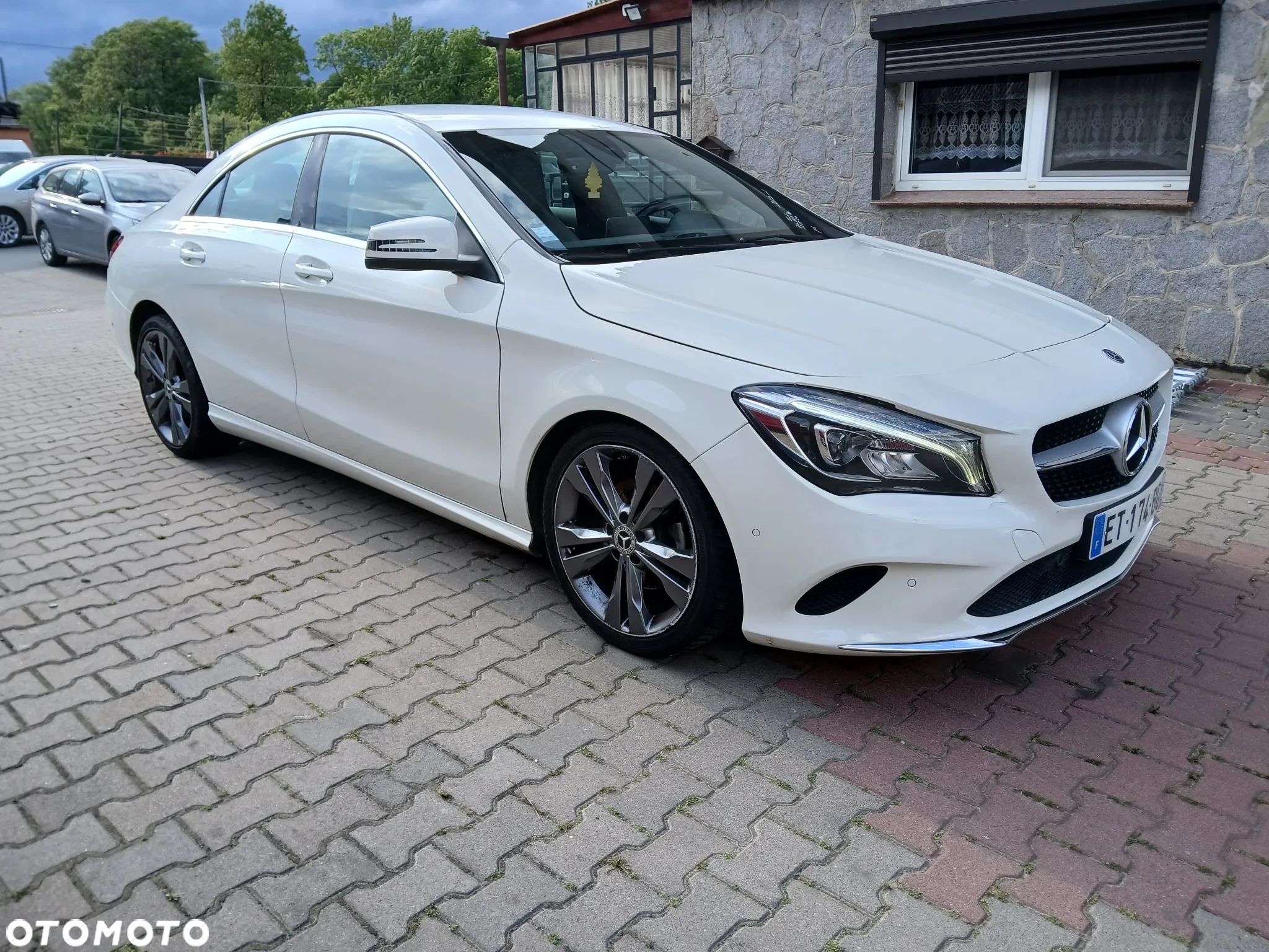 Mercedes-Benz CLA Shooting Brake 180 d Peak Edition - 1