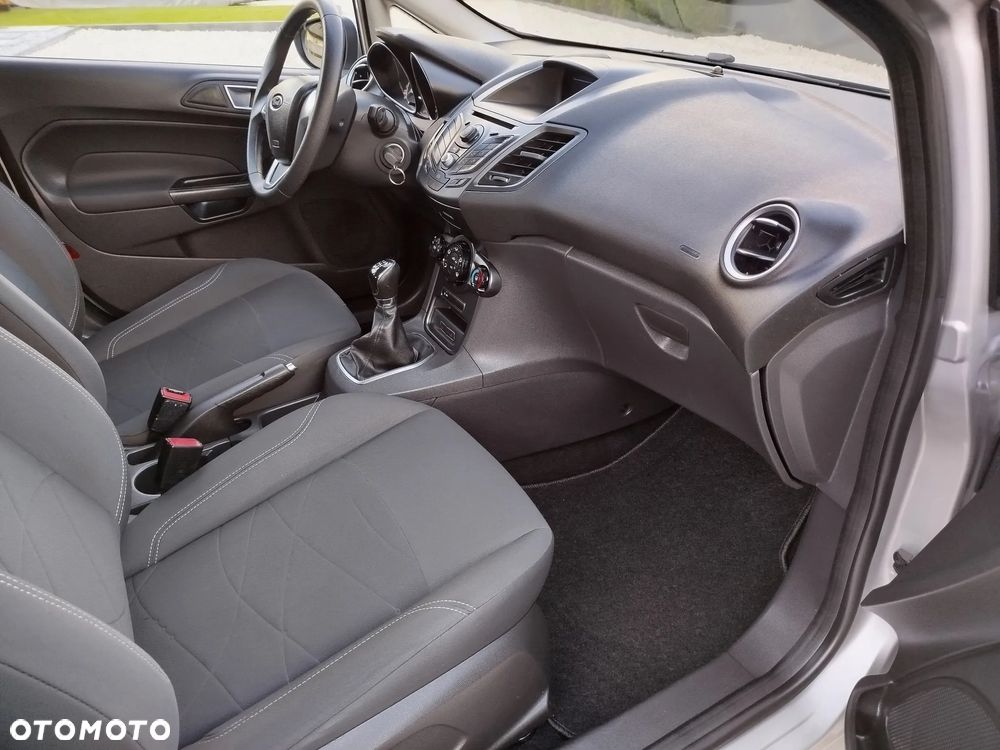 Ford Fiesta - 20