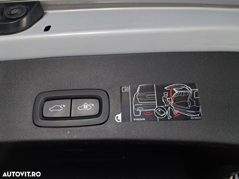Volvo XC 40 - 29