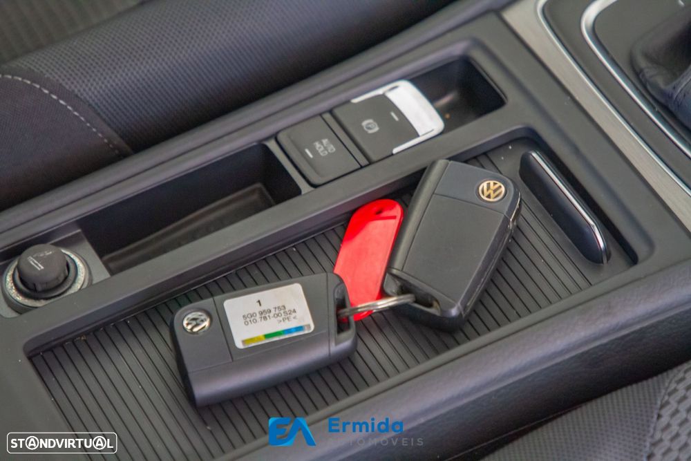 VW Golf 1.6 TDi Confortline DSG - 36