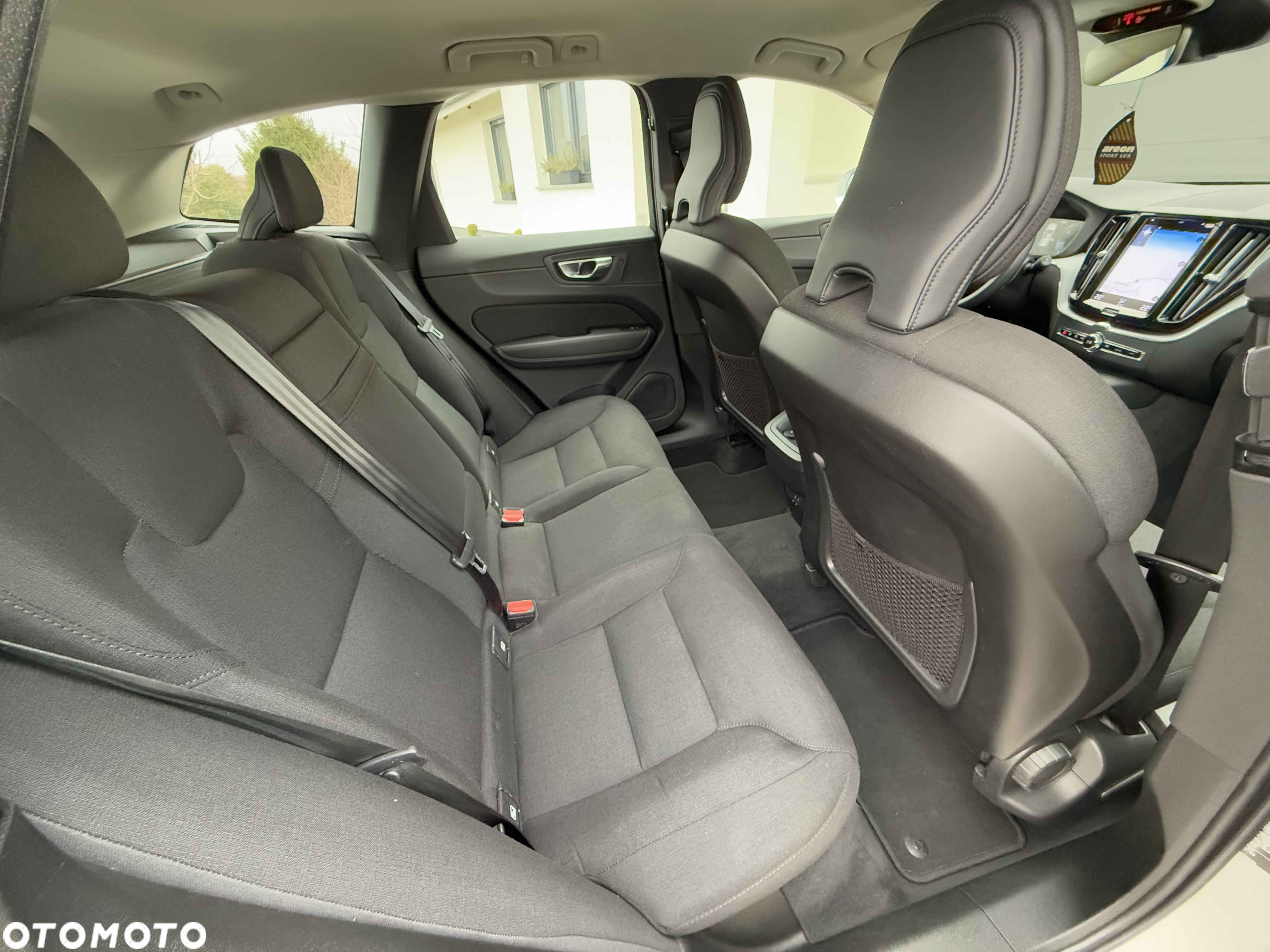 Volvo XC 60 B4 D Geartronic Momentum Pro - 28