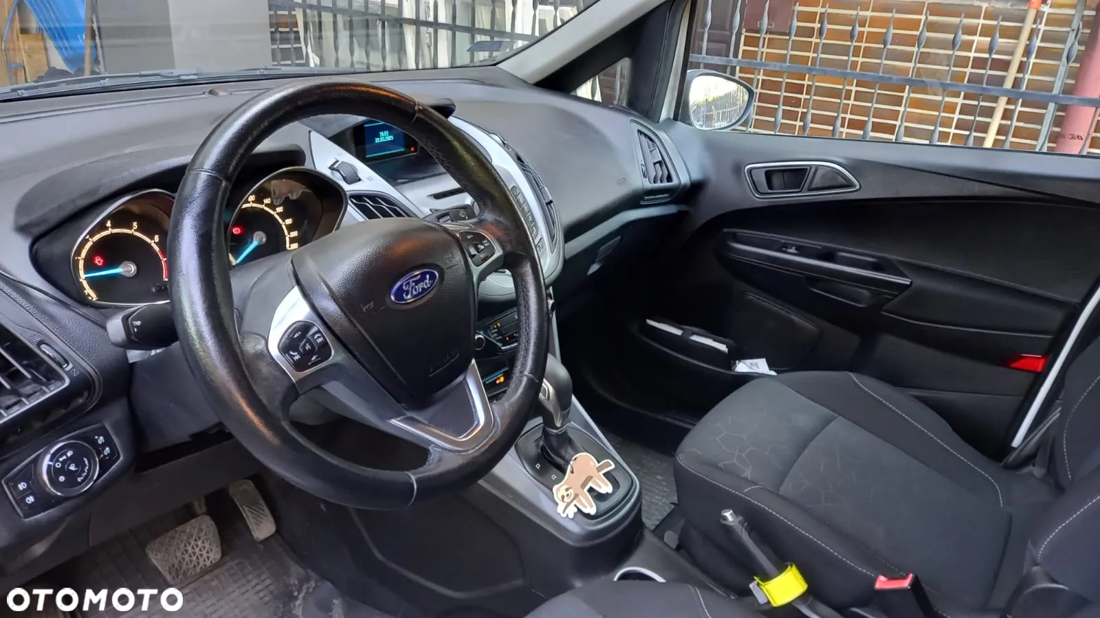 Ford B-MAX - 13