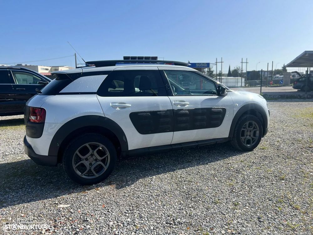 Citroën C4 Cactus 1.2 PureTech Shine Ed.Moonlight - 16