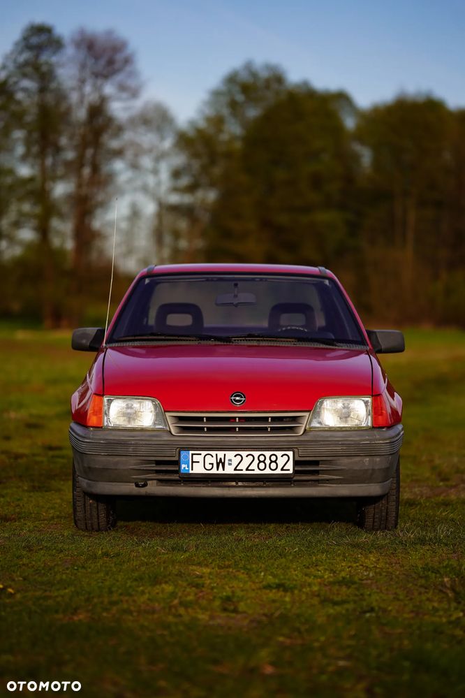 Opel Kadett 1.3 - 4