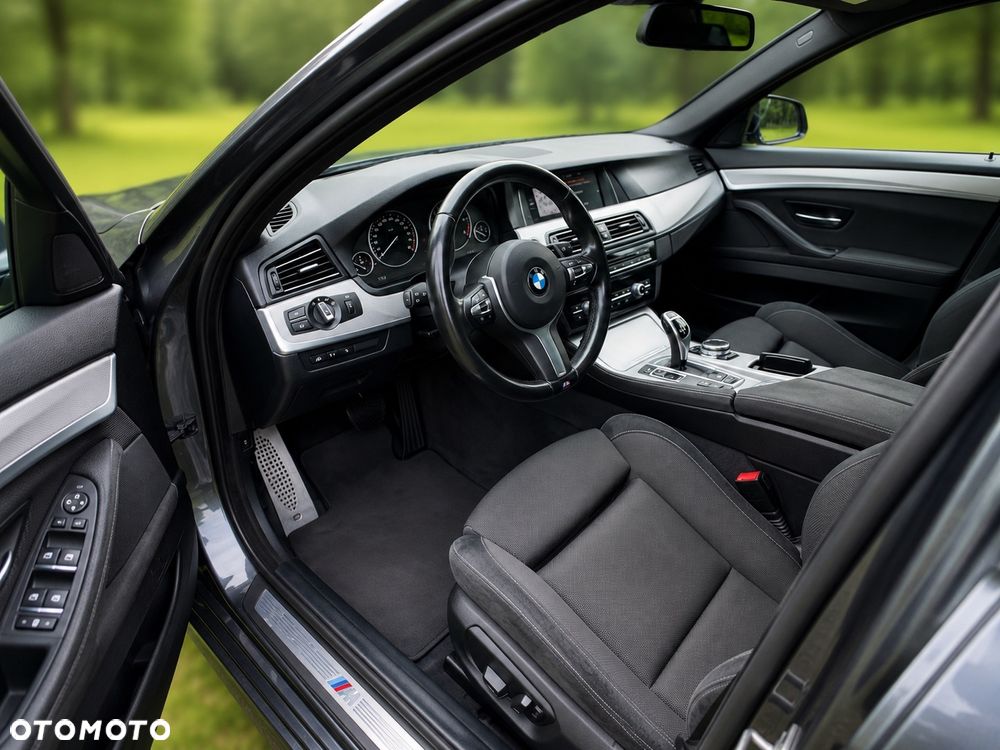 BMW Seria 5 530d xDrive - 5