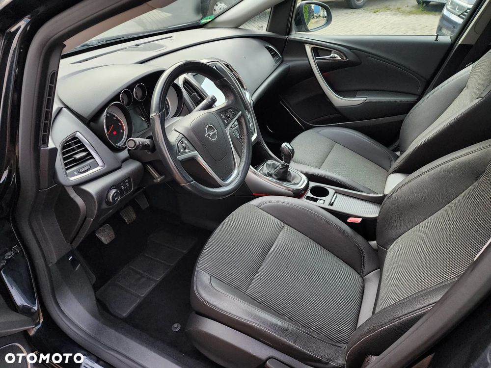 Opel Astra 1.4 Turbo Cosmo - 27