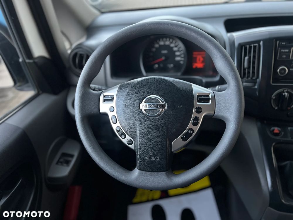 Nissan NV200 - 16