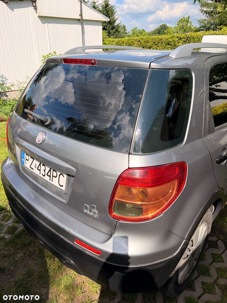 Fiat Sedici 1.6 16V 4x2 Emotion - 3
