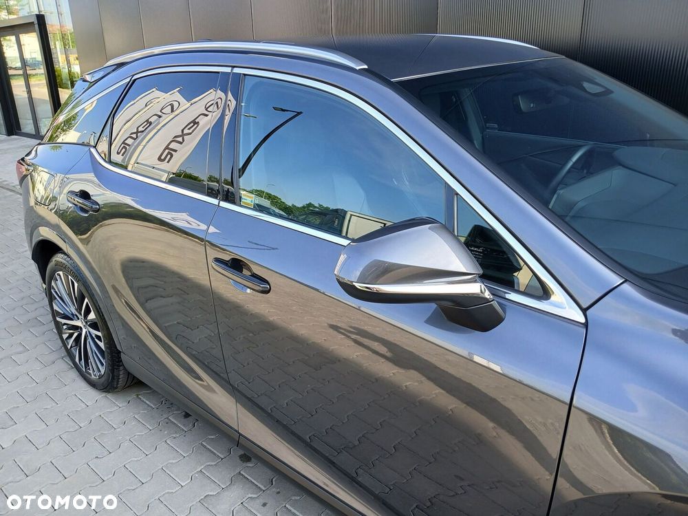 Lexus RX 450h+ Prestige - 32