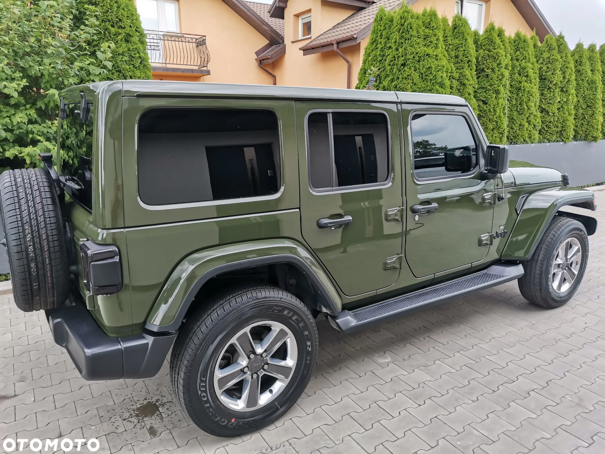 Jeep Wrangler - 12