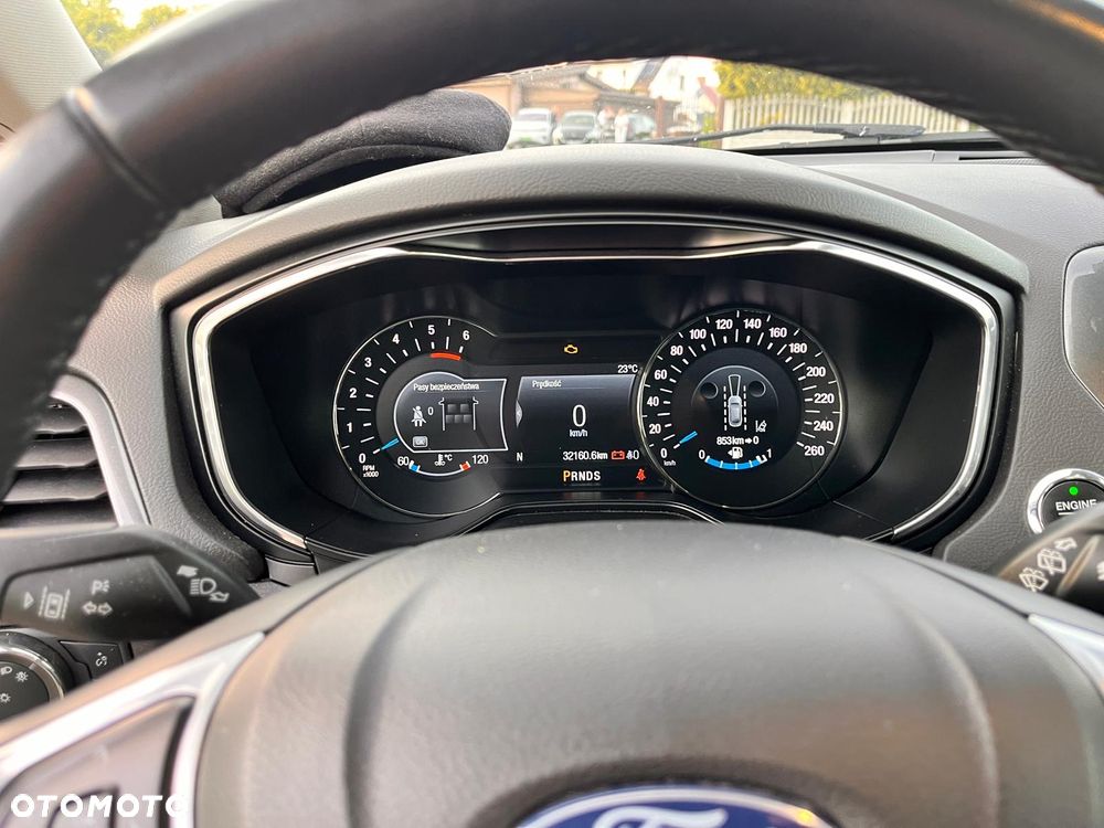 Ford Mondeo - 21