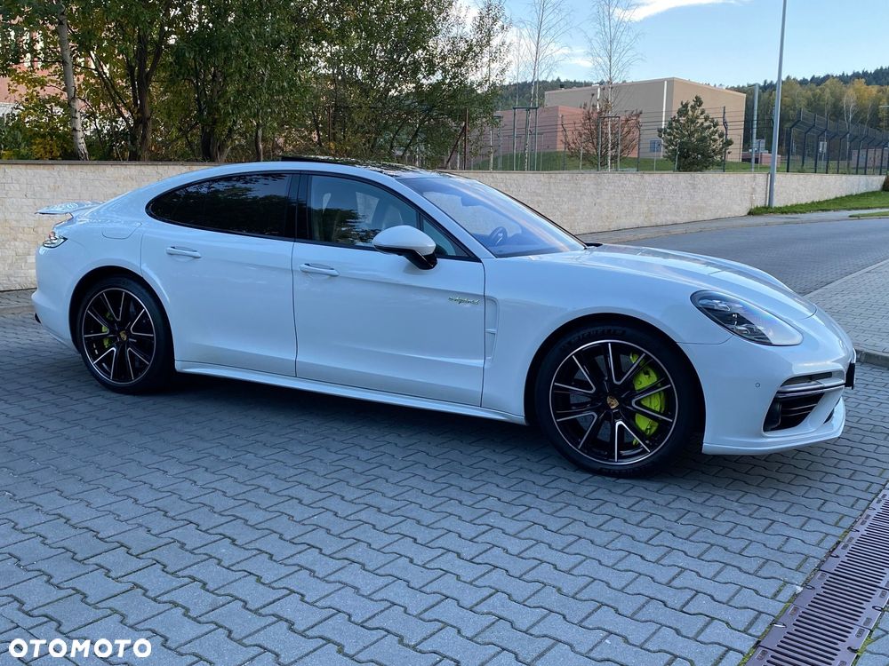 Porsche Panamera - 15