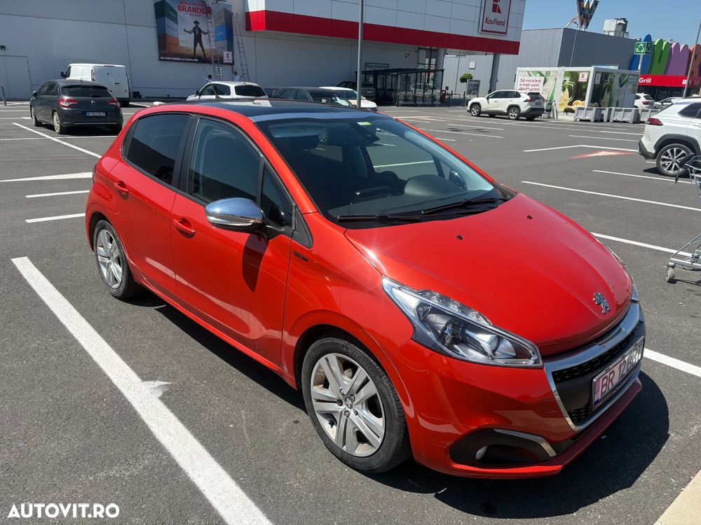 Peugeot 208 PureTech 110 Stop & Start EAT6 Signature - 6