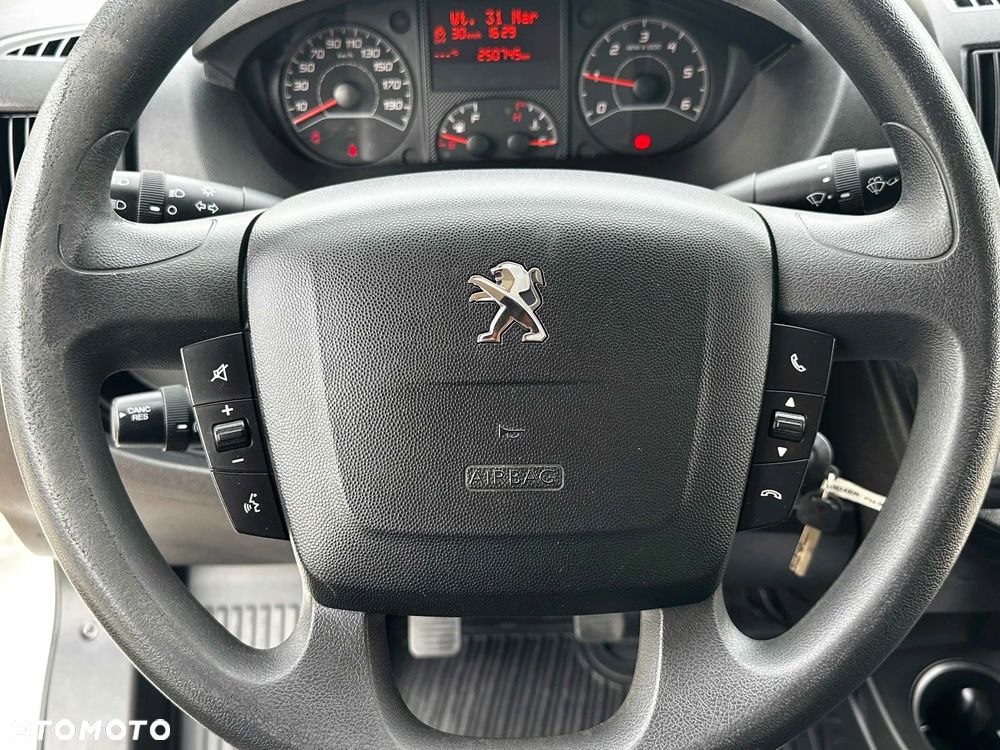 Peugeot Boxer - 25