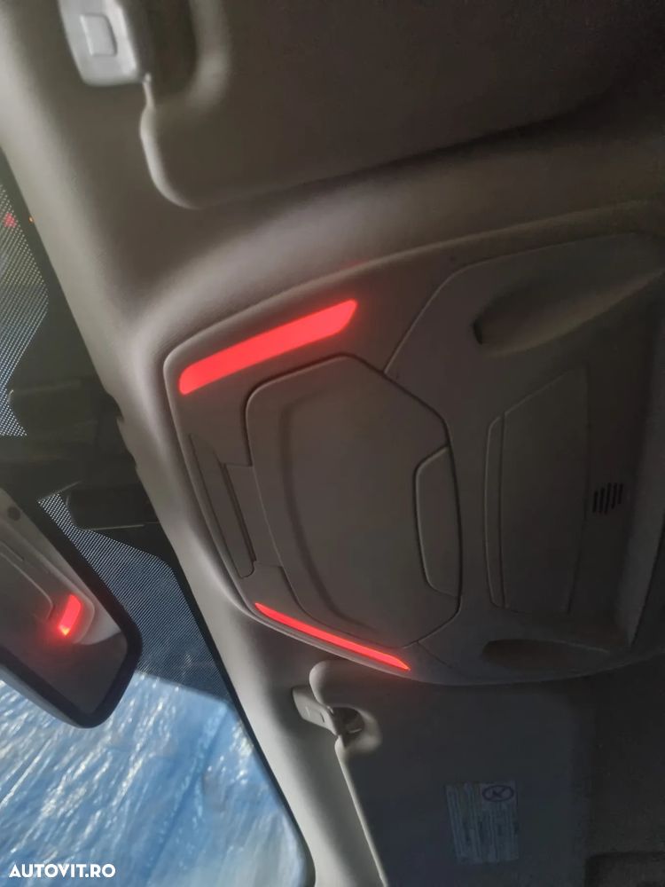 Ford Focus Turnier 1.6 EcoBoost Start-Stopp-System Champions Edition - 11