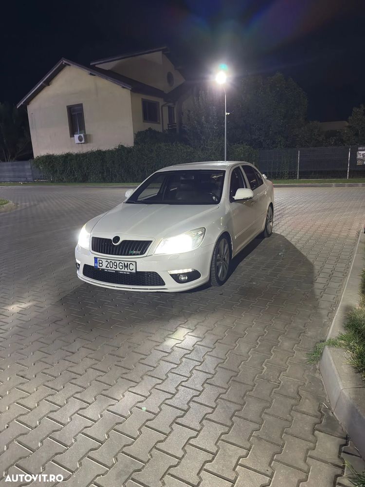 Skoda Octavia 2.0 TFSI RS - 12