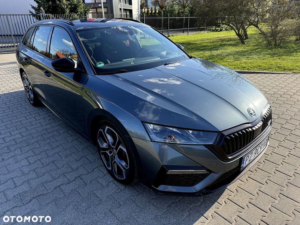 Skoda Octavia 2.0 TDI DSG RS Plus - 1