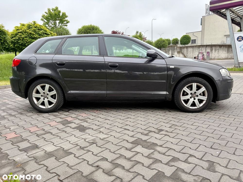 Audi A3 Sportback 2.0 TDI DPF Ambition - 4