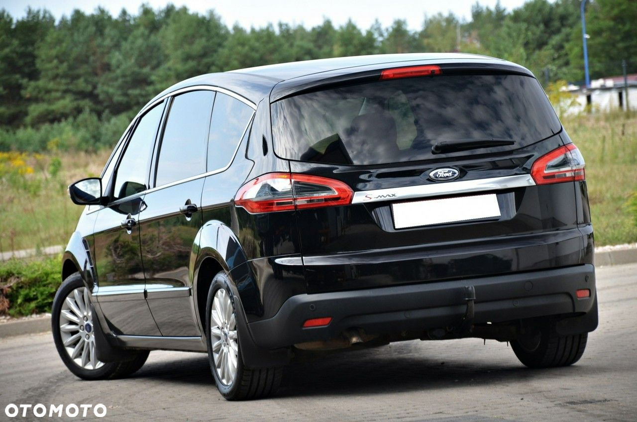Ford S-Max - 11