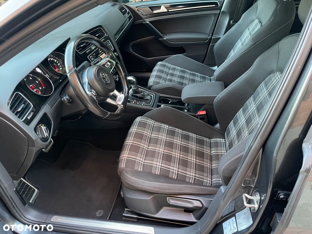 Volkswagen Golf 2.0 TDI BMT GTD DSG - 10