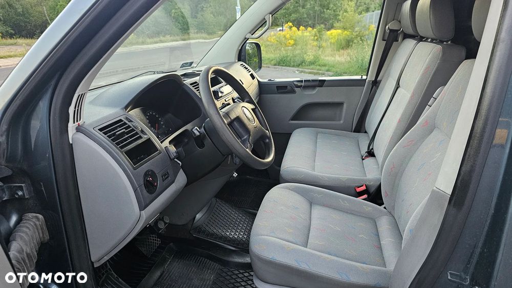 Volkswagen Transporter T5 - 8