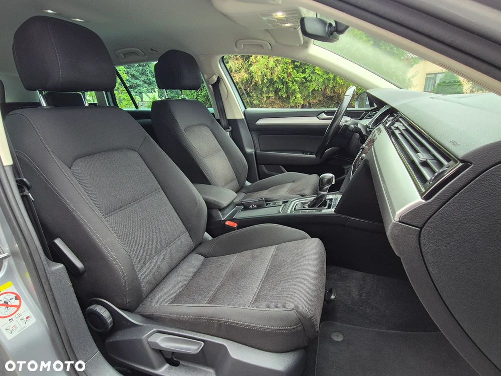 Volkswagen Passat 2.0 TDI BMT SCR Comfortline DSG7 - 32