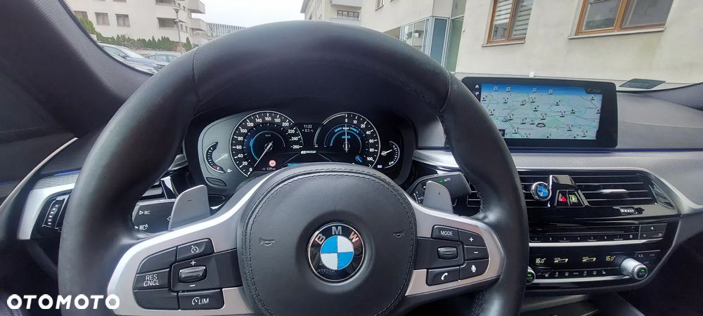 BMW Seria 5 530e iPerformance M Sport sport - 29