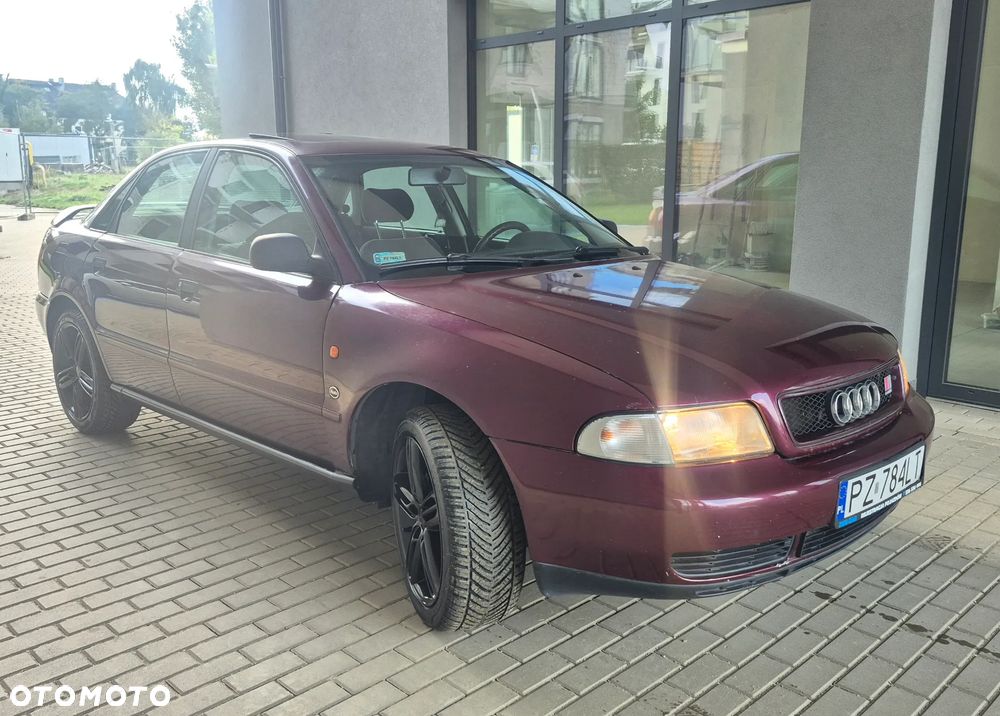 Audi A4 1996 photo 2
