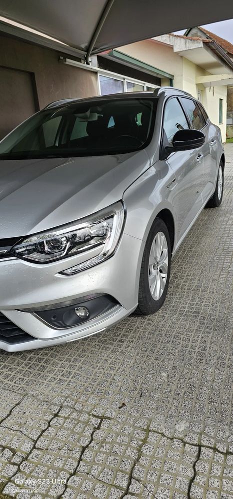Renault Mégane Sport Tourer 1.5 Blue dCi Limited EDC - 3