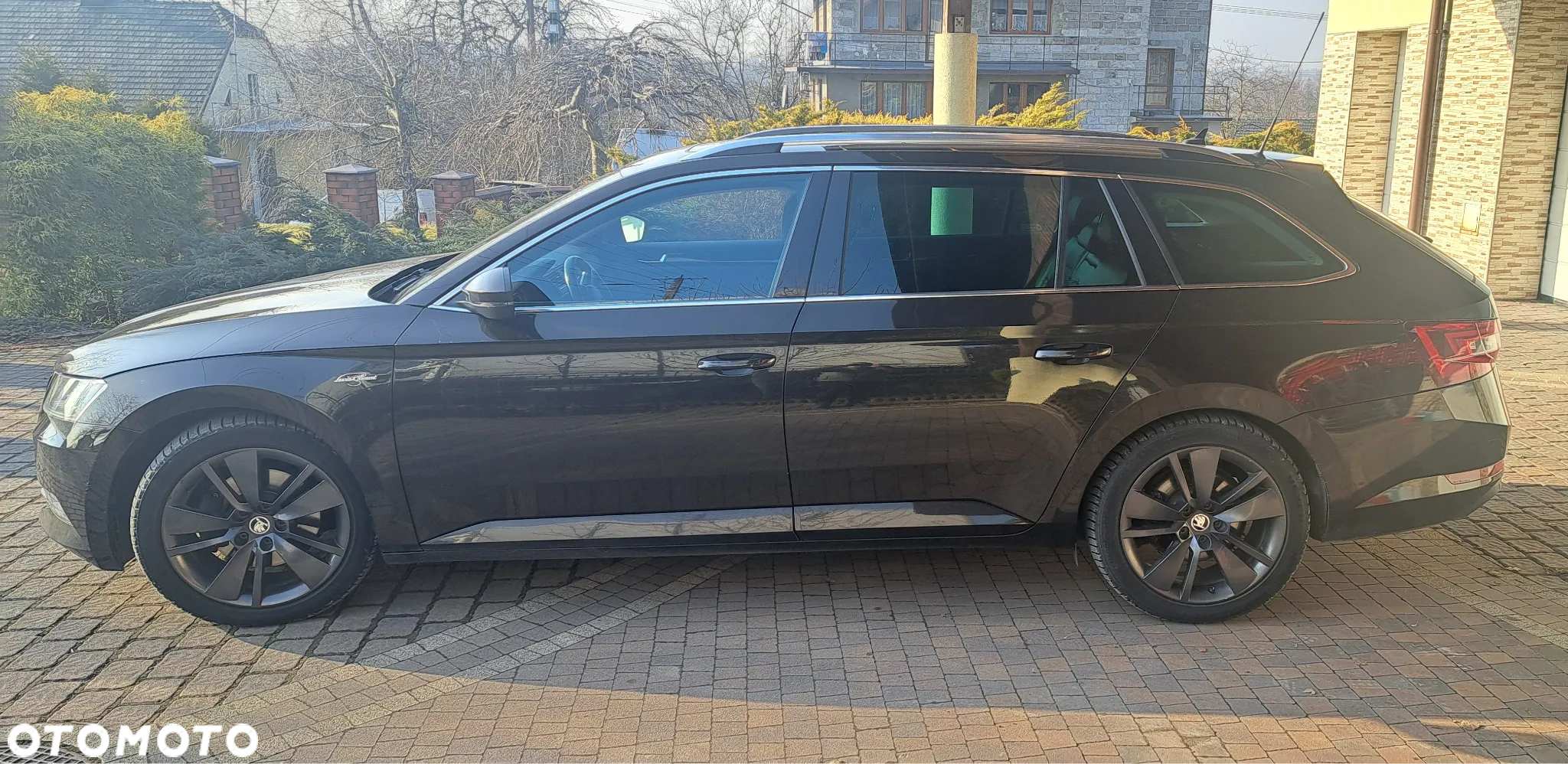 Skoda Superb 2.0 TDI 4x4 L&K DSG - 6