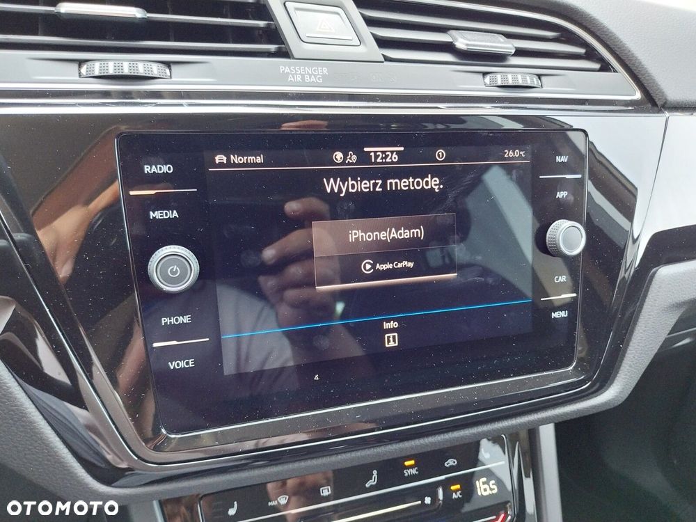Volkswagen Touran - 19
