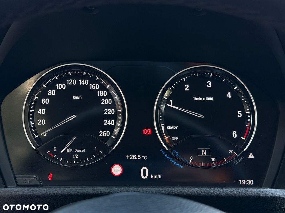 BMW X1 sDrive18d Business Edition - 17